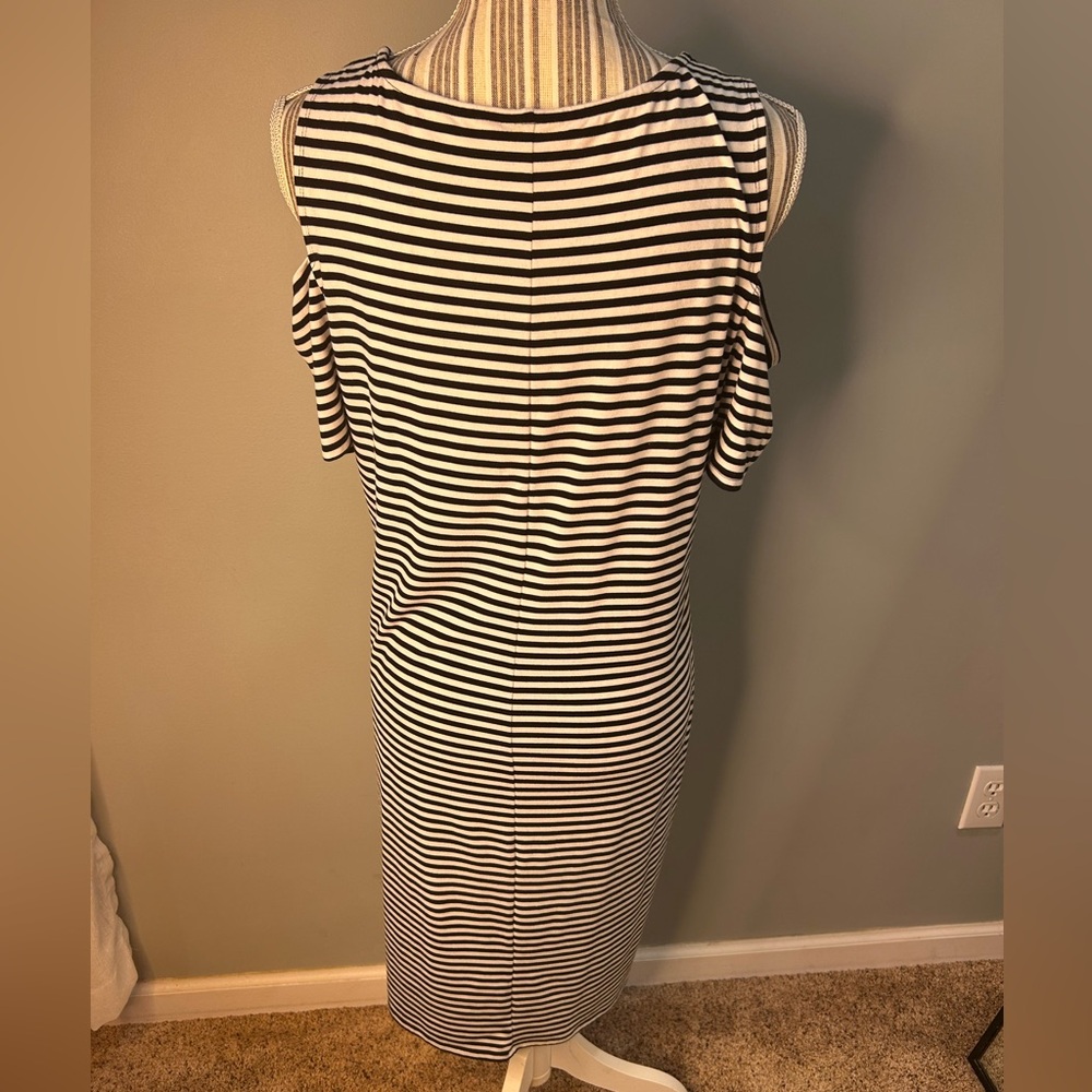 Torrid Striped Cold Shoulder Bodycon Dress Black and White Stripes Size 00/L - Picture 5 of 9